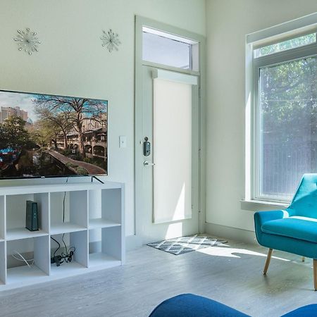 Beautiful Riverwalk Apt With Full Amenities, King Bed & Free Parking Σαν Αντόνιο Εξωτερικό φωτογραφία