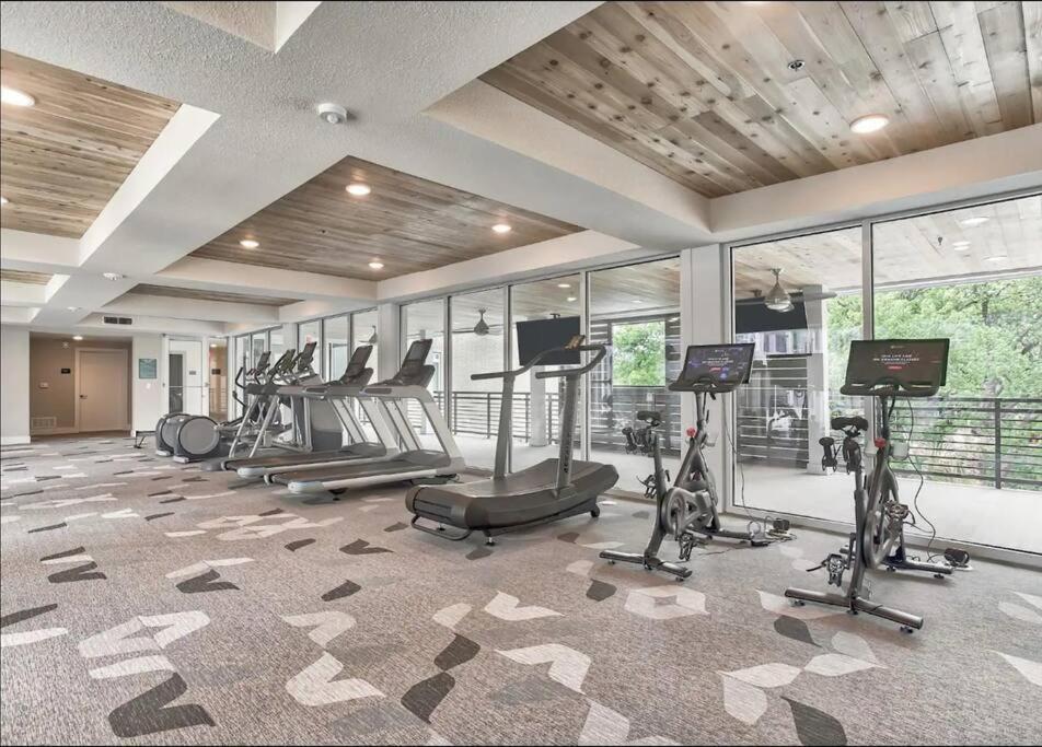 Beautiful Riverwalk Apt With Full Amenities, King Bed & Free Parking Σαν Αντόνιο Εξωτερικό φωτογραφία
